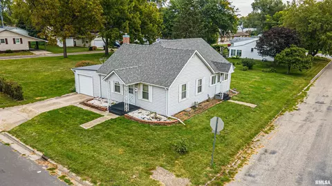 202 N Jefferson St, Lincoln, IL 62656