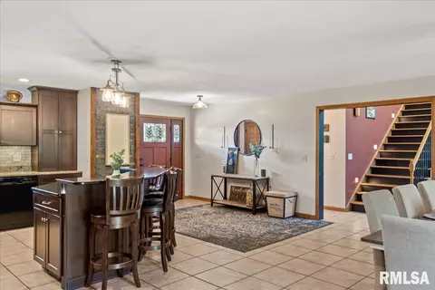 1615 Tozer Rd, Springfield, IL 62707 photo 7