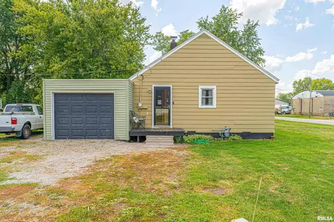 208 Maple St, Armington, IL 61721 photo 18