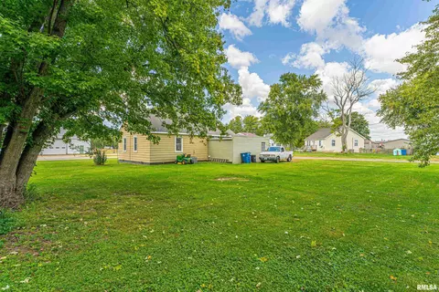 208 Maple St, Armington, IL 61721 photo 20