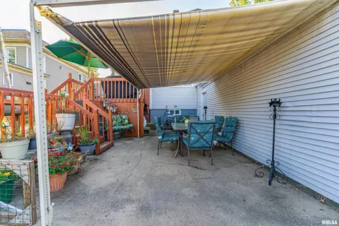 111 N Vine St, Mount Pulaski, IL 62548 photo 29