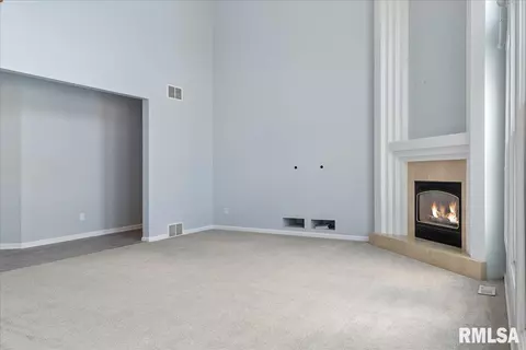 26142 E 1st Rd, Waggoner, IL 62572 photo 9