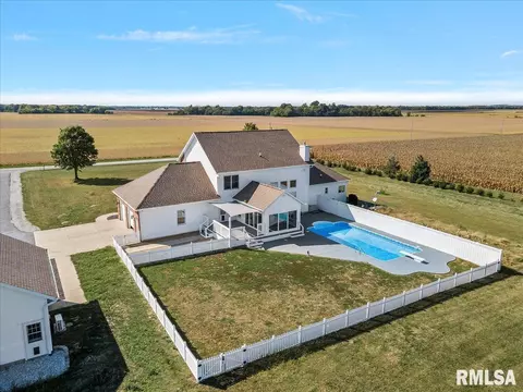 26142 E 1st Rd, Waggoner, IL 62572 photo 82