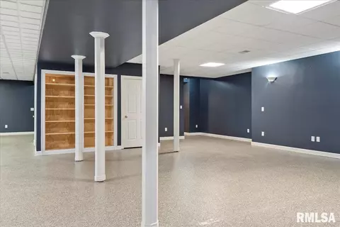 26142 E 1st Rd, Waggoner, IL 62572 photo 52