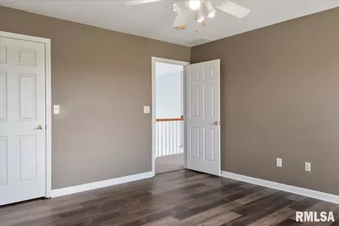 26142 E 1st Rd, Waggoner, IL 62572 photo 43