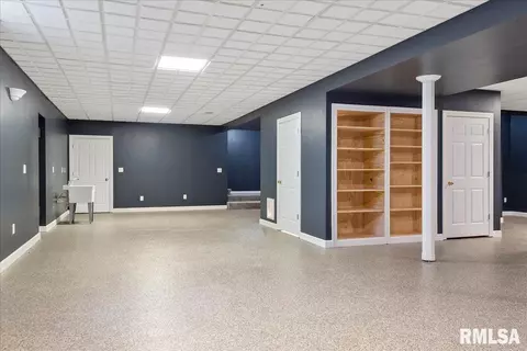 26142 E 1st Rd, Waggoner, IL 62572 photo 53