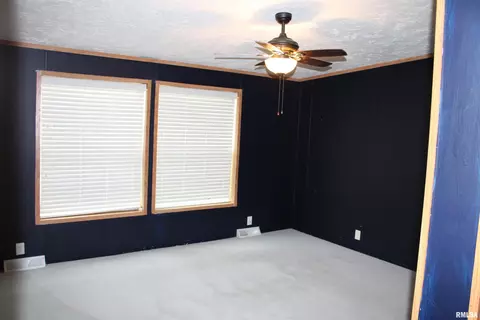 845 Forrest Ave, Springfield, IL 62702 photo 12