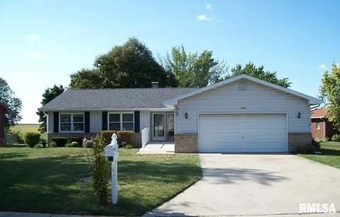 2100 Cypress Dr, South Jacksonville, IL 62650