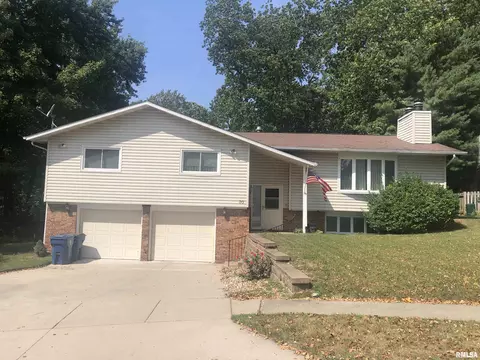 30 Dean Park Rd, Springfield, IL 62707