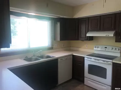 30 Dean Park Rd, Springfield, IL 62707 photo 17