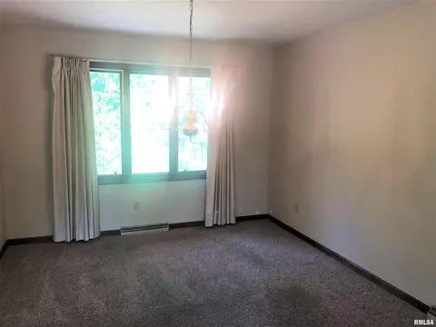 30 Dean Park Rd, Springfield, IL 62707 photo 9