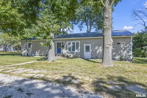 619 W Madison St, Petersburg, IL 62675