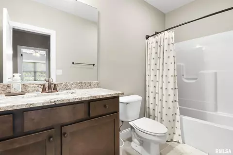 6216 Winterberry Ln, Springfield, IL 62707 photo 37
