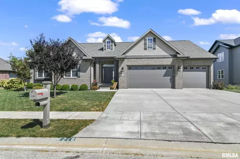 6216 Winterberry Ln, Springfield, IL 62707