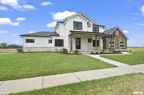 617 Sloan Dr, Springfield, IL 62711