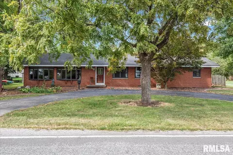 601 S Main St, Buffalo, IL 62515