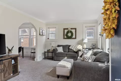 2057 S State St, Springfield, IL 62704 photo 6