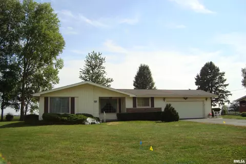 586 Kenwick Dr, Galesburg, IL 61401