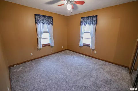 106 S Ash St, Pittsfield, IL 62363 photo 35