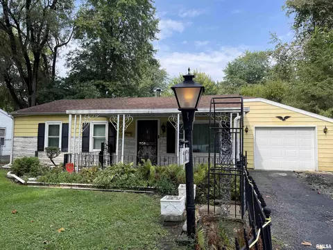 1821 Pope Ave, Springfield, IL 62703