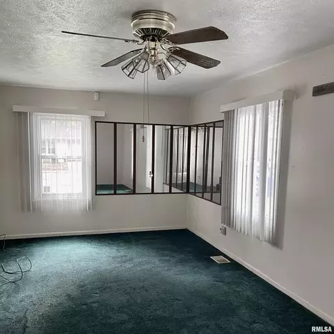 1821 Pope Ave, Springfield, IL 62703 photo 6