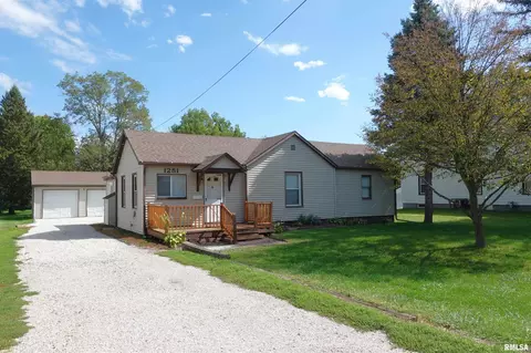 1251 Day St, Galesburg, IL 61401