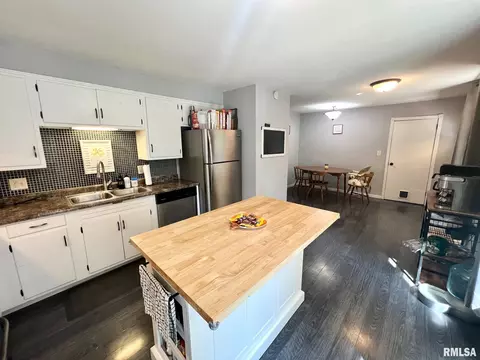 534 S State St, Springfield, IL 62704 photo 6