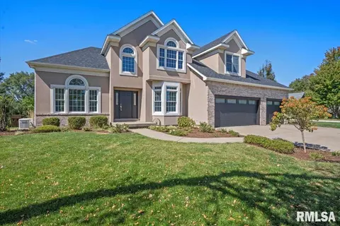 115 Heatherstone Dr, Chatham, IL 62629