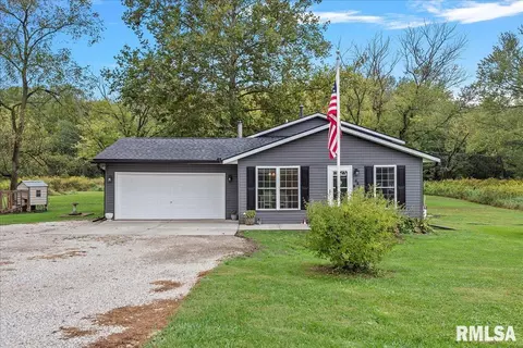 4432 Spaulding Orchard Rd, Springfield, IL 62711