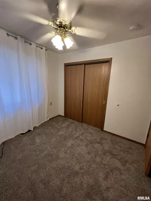 2013 E Keys Ave, Springfield, IL 62702 photo 8