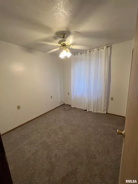 2013 E Keys Ave, Springfield, IL 62702 photo 7