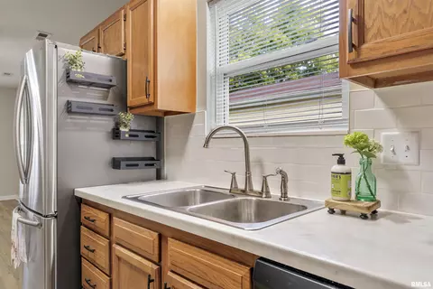 3108 Lakeshire Dr, Springfield, IL 62707 photo 7
