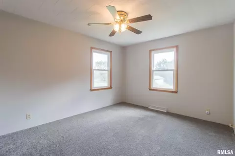 1651 Berwick Rd, Abingdon, IL 61410 photo 18