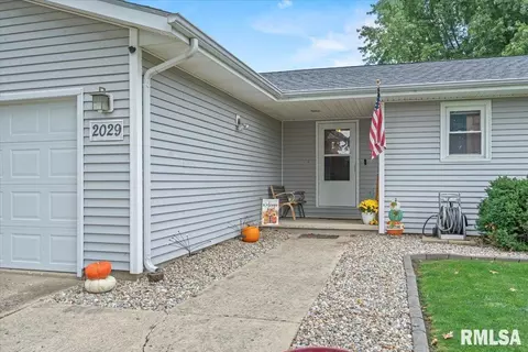 2029 Croydon Dr, Springfield, IL 62703 photo 4