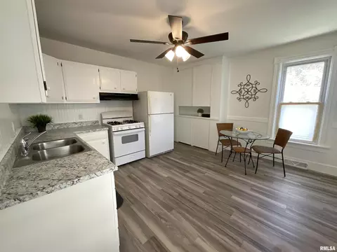 1436 N 4th St, Springfield, IL 62702 photo 10