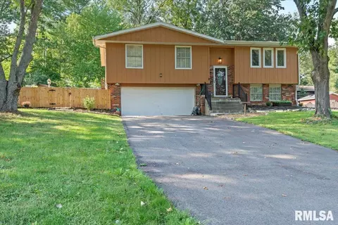 7 Marquette Rd, Springfield, IL 62712 photo 2