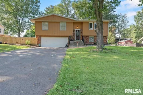 7 Marquette Rd, Springfield, IL 62712 photo 3