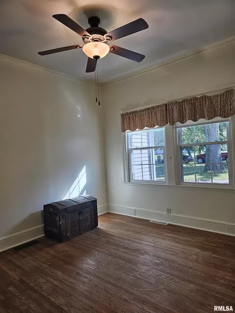 Other - 206 S State St, Henderson, IL 61439 photo 6 of 9