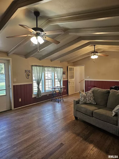 Living - 206 S State St, Henderson, IL 61439 photo 2 of 3