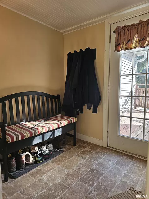 Entry Way - 206 S State St, Henderson, IL 61439 photo 1 of 1