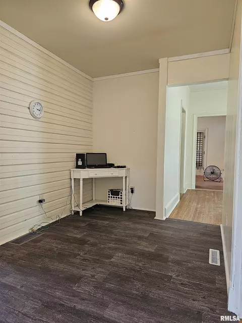 Living - 206 S State St, Henderson, IL 61439 photo 3 of 3
