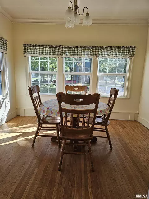 Dining - 206 S State St, Henderson, IL 61439 photo 1 of 1