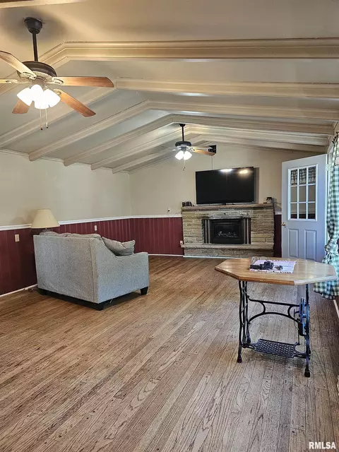 Living - 206 S State St, Henderson, IL 61439 photo 1 of 3