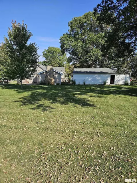 Other - 206 S State St, Henderson, IL 61439 photo 1 of 9