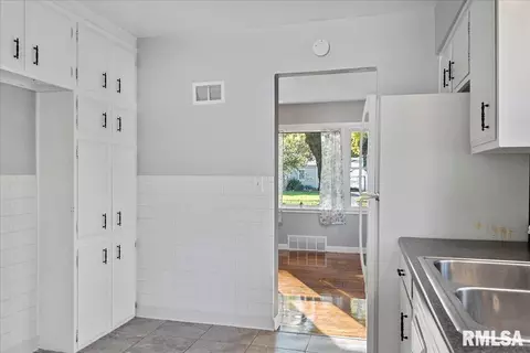1720 N 22nd St, Springfield, IL 62702 photo 10