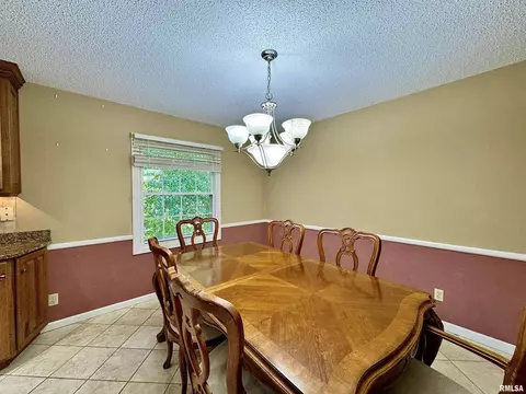 865 Roanoke Dr, Springfield, IL 62702 photo 13