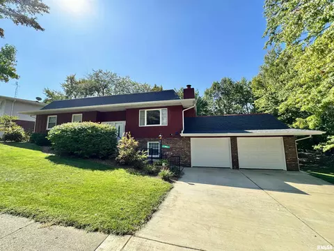 865 Roanoke Dr, Springfield, IL 62702