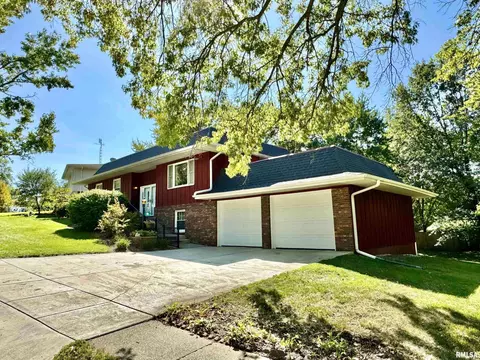 865 Roanoke Dr, Springfield, IL 62702 photo 2