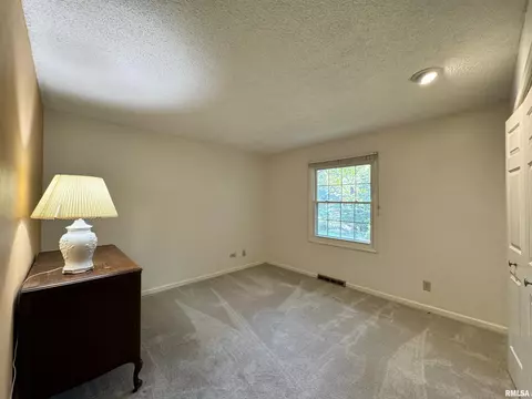865 Roanoke Dr, Springfield, IL 62702 photo 25