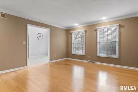 500 Clipper Rd, Springfield, IL 62711 photo 8